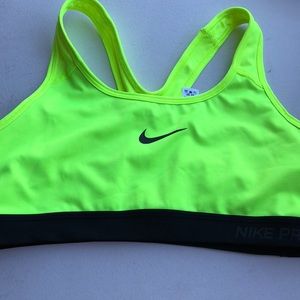 Sports bra
